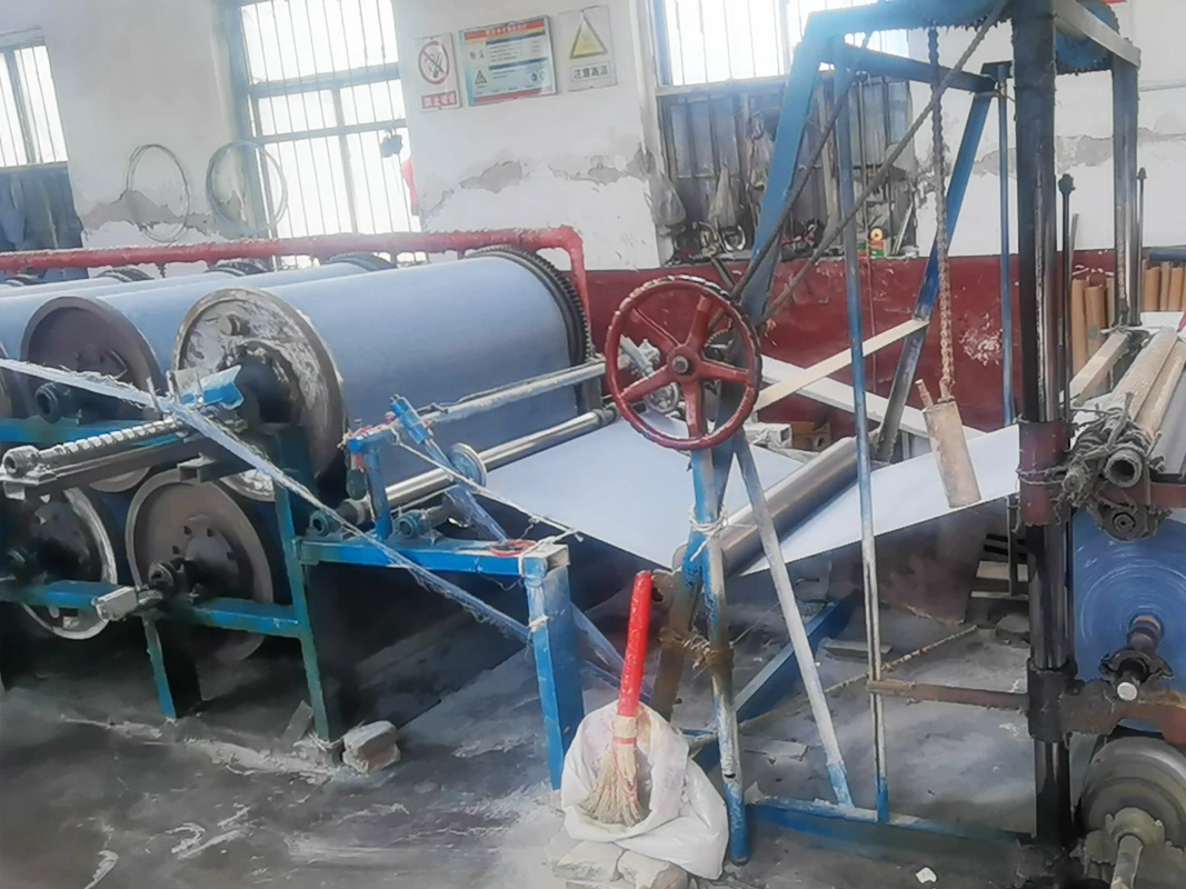 Wyposażenie linii produkcyjnej włókniny