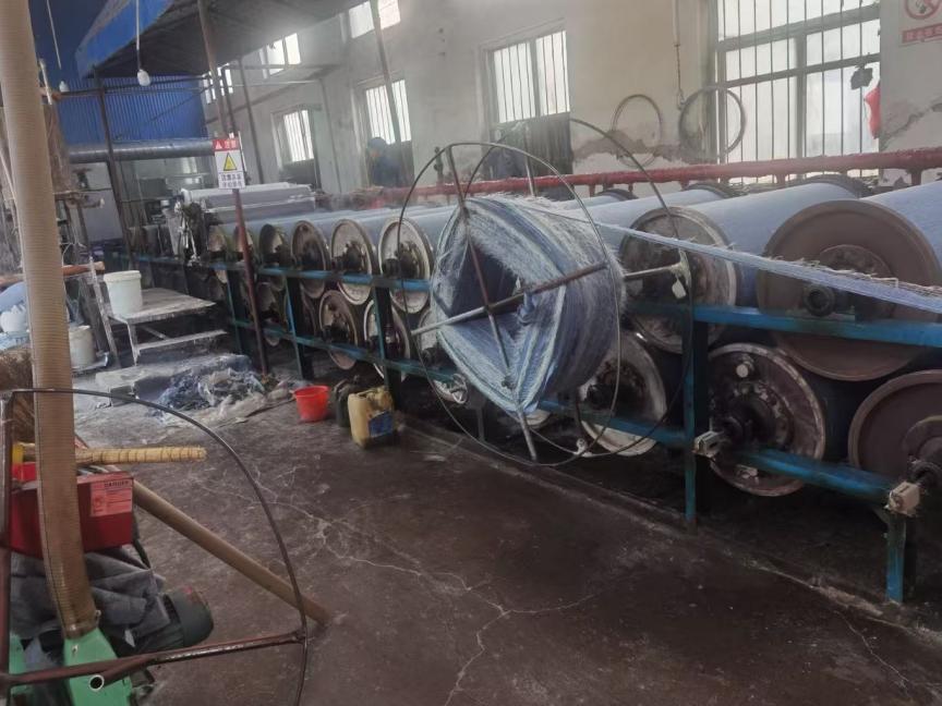 Wodoodporna membrana wzmocniona włóknem szklanym